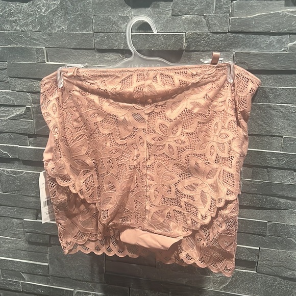 Danskin Bra and Underwear Set - Picture 2 of 3